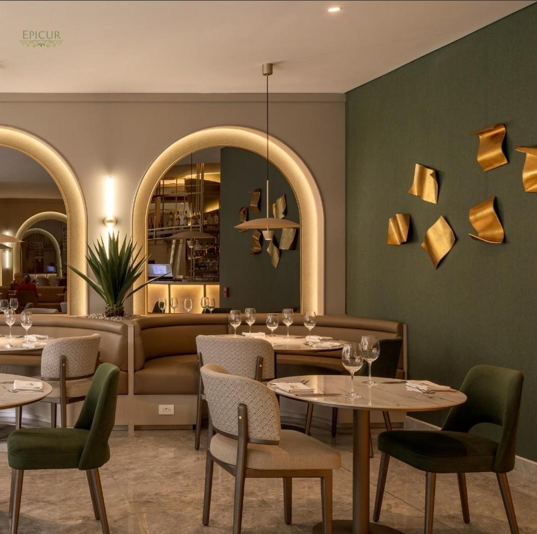 Le Parc Residences With Hotel Services Quito Esterno foto
