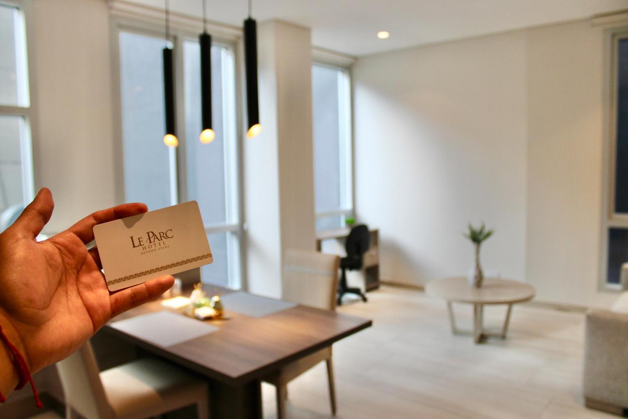 Le Parc Residences With Hotel Services Quito Esterno foto